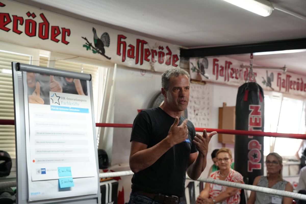 IHK-Innovationspreis Fachkräfte 2024 – Pitch – Bild 08